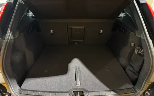 Volvo XC 40 Ultra Black Edition Kofferraum
