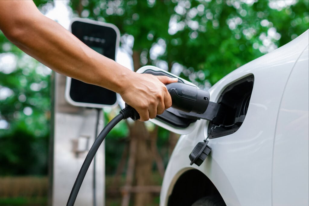 Der Ladevorgang eines Elektroautos