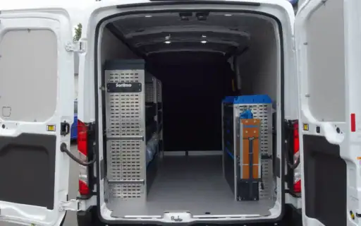Sortimo Ausbau eines Ford Transit Service Line, Blick von hinten
