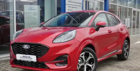 Ford Puma ST-Line in rot