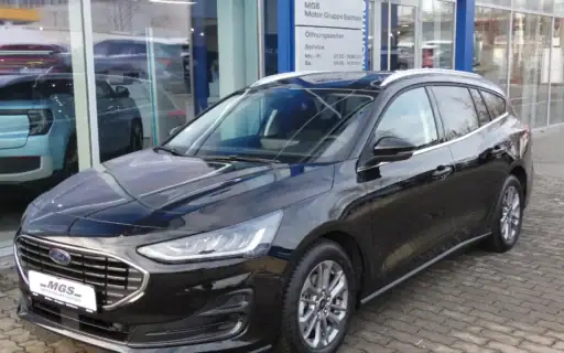 Ford Focus Turnier Titanium X Front/Seite