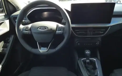 Ford Focus Turnier Titanium X Cockpit