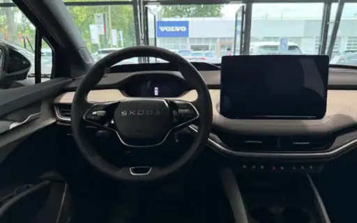 Skoda Elroq 85 schwarz Cockpit