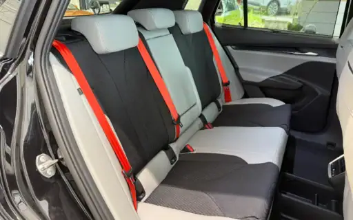 Skoda Elroq 85 schwarz Rückbank