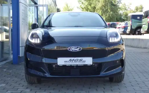 Ford Puma Gen-E Frontal, Scheinwerfer an